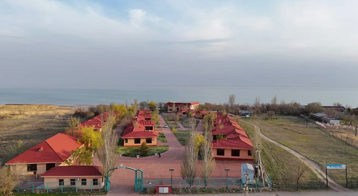 Резиденция лагеря Gorki Island